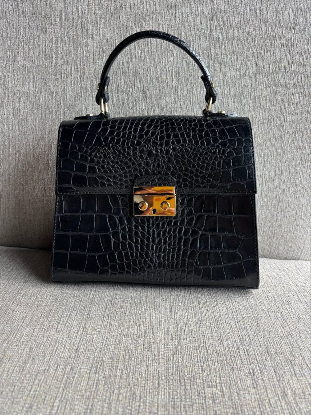 Classic Black Genuine Italian Leather Croc Top Handle Bag - Picture 2 of 11